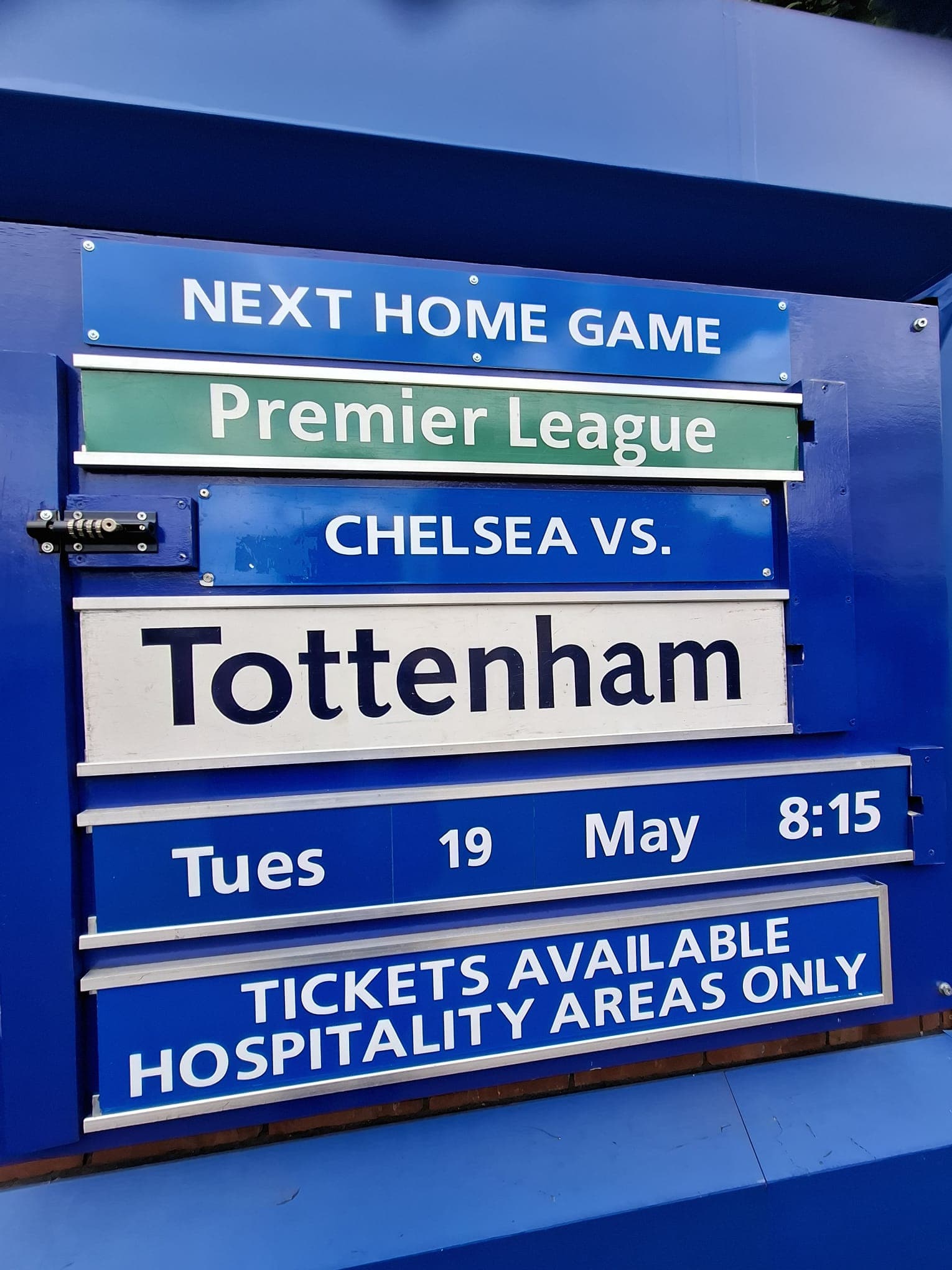 Chelsea 2-1 Tottenham Hotspur: Spurs Relegation Fight Goes to the Final Day
